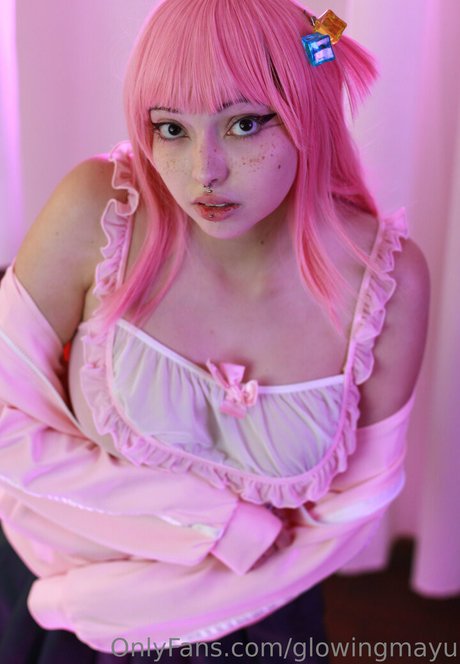 Photo nue de fuite OnlyFans de Glowingmayu