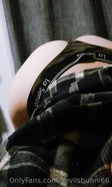 Photo nue de fuite OnlyFans de Devilsbunni66