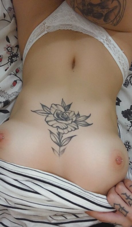 Photo nue de fuite OnlyFans de Ladyirelia