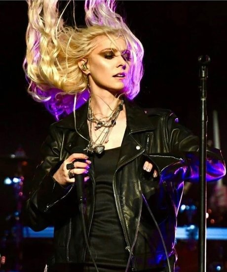 Photo nue de fuite OnlyFans de Taylor Momsen