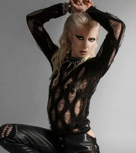 Photo nue de fuite OnlyFans de Taylor Momsen