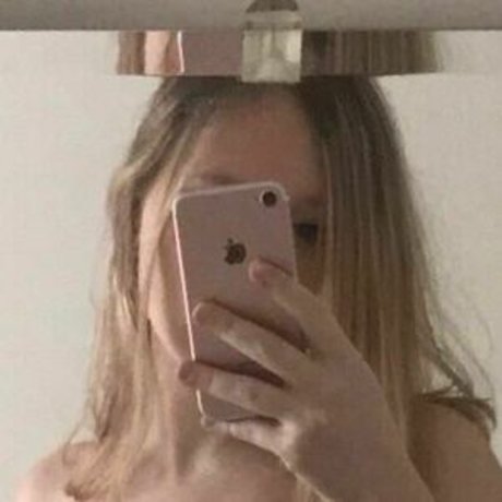 Photo nue de fuite OnlyFans de Spankmerosey