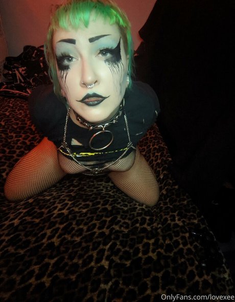 Photo nue de fuite OnlyFans de Lovexee