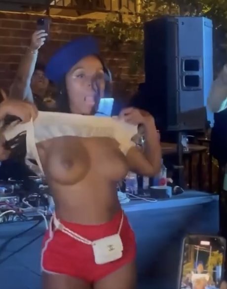 Photo nue de fuite OnlyFans de Janelle Monae