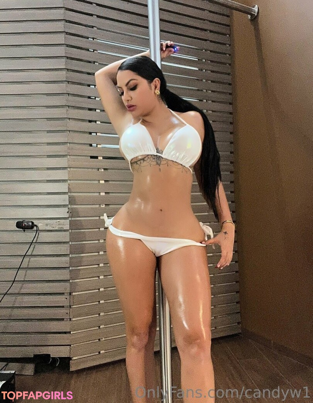 Photo nue de fuite OnlyFans de Candyw1 #1067