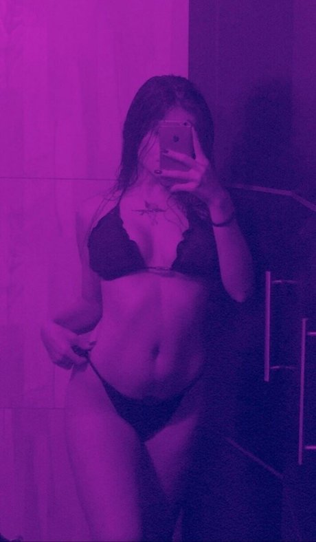 Photo nue de fuite OnlyFans de Giovanna Aguiar