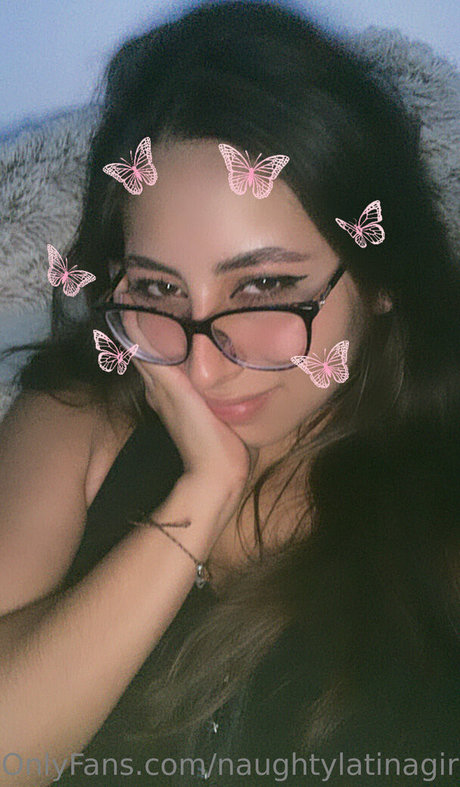 Photo nue de fuite OnlyFans de Naughtylatinagirl