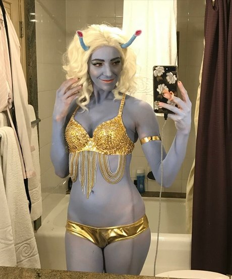 Photo nue de fuite OnlyFans de Desert Rose Cosplay