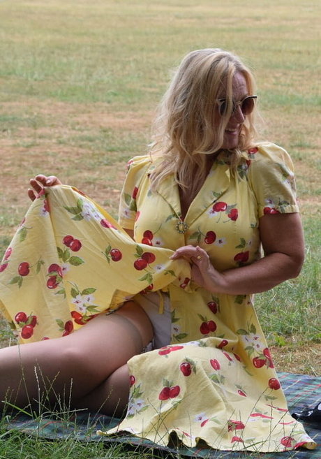 Mrs S Stockings