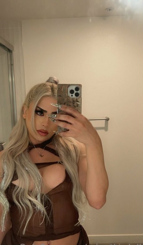 Photo nue de fuite OnlyFans de Edenthedoll