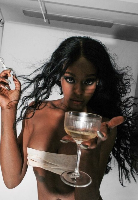 Photo nue de fuite OnlyFans de Azealia Banks