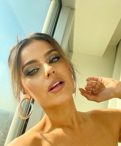 Photo nue de fuite OnlyFans de Nelly Furtado