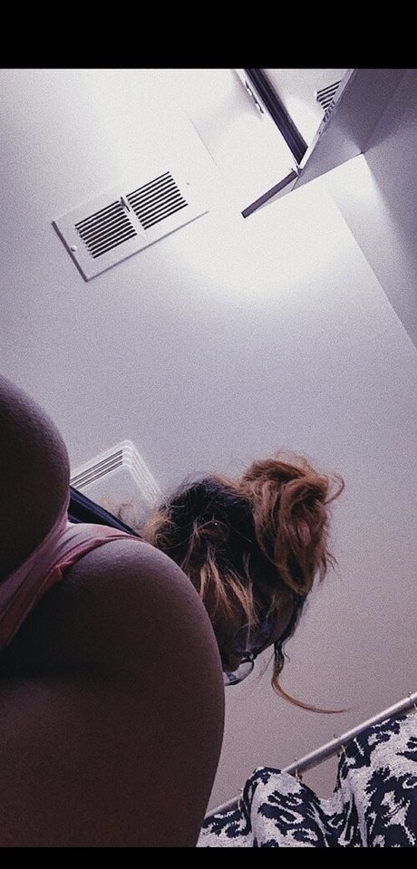 Photo nue de fuite OnlyFans de Jean Louie