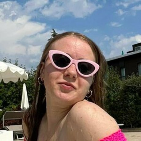 Photo nue de fuite OnlyFans de Lolalovve