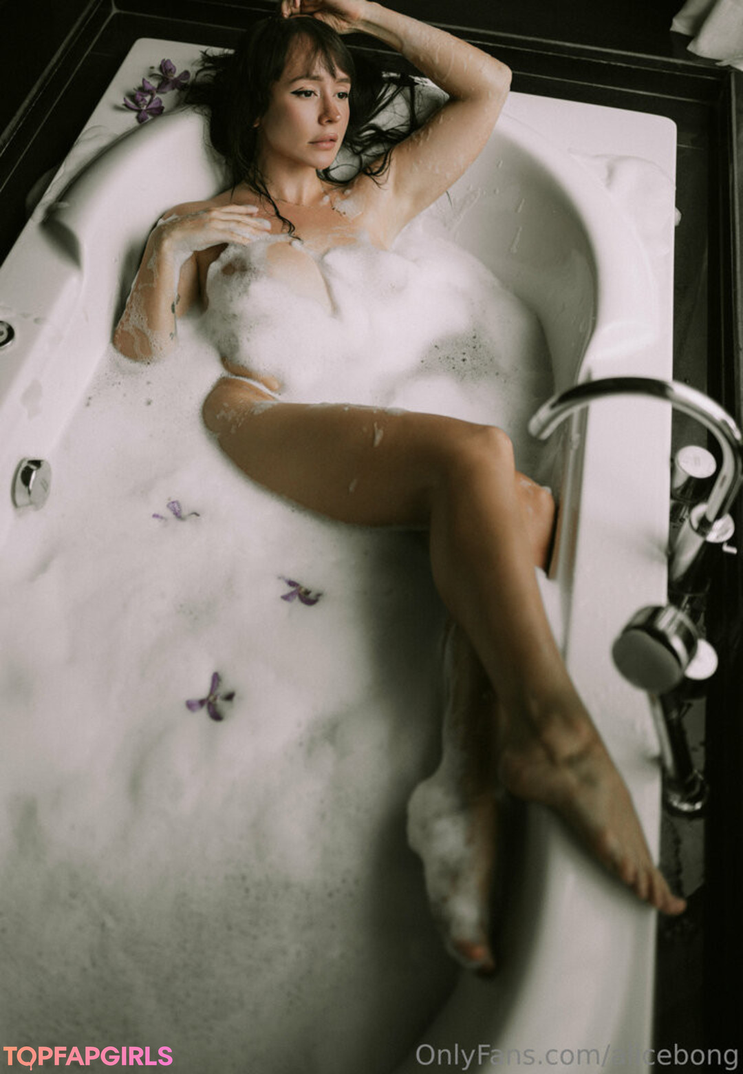 Photo nue de fuite OnlyFans de Alicebong #1283