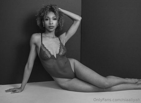 Photo nue de fuite OnlyFans de Niaaliyah