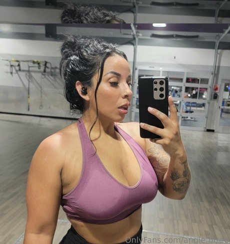 Photo nue de fuite OnlyFans de Angie B