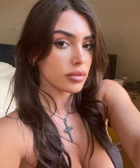 Bianca Censori