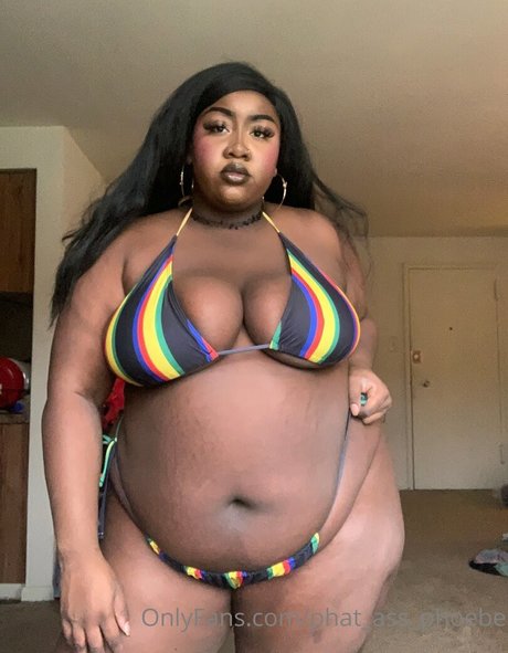 Phat_ass_phoebe