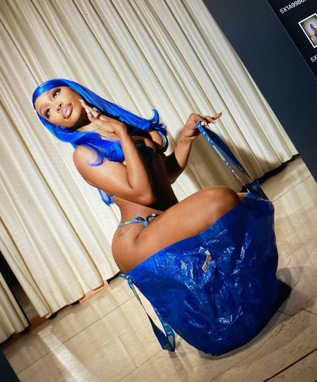 Photo nue de fuite OnlyFans de Sza