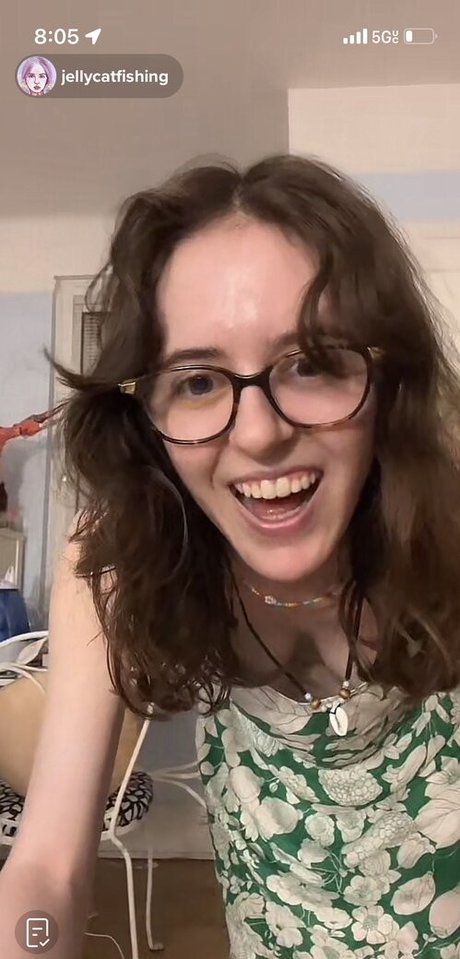 Photo nue de fuite OnlyFans de Jellycatfishing