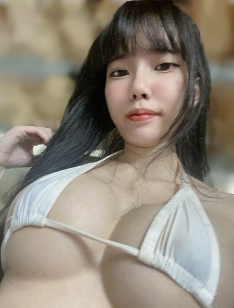 Photo nue de fuite OnlyFans de Bulykawaii