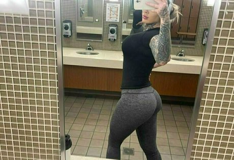 Photo nue de fuite OnlyFans de Christina Savoyy