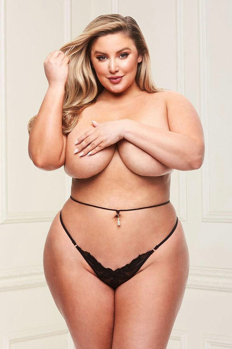 Photo nue de fuite OnlyFans de Ashley Alexiss