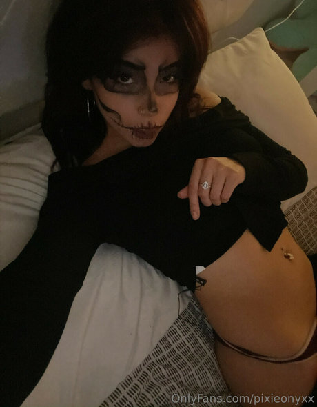Photo nue de fuite OnlyFans de Victoria Vonne