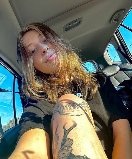 Photo nue de fuite OnlyFans de Lolcaughtureye