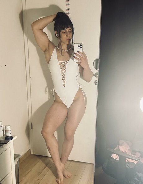 Courtney01