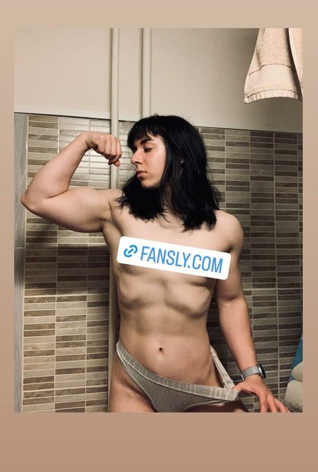 Courtney01