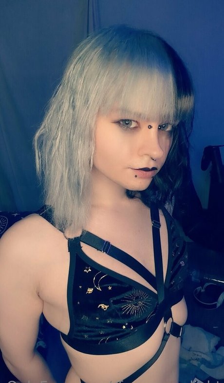 Photo nue de fuite OnlyFans de Faye Hizuki