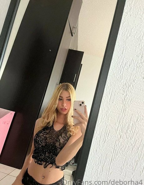 Photo nue de fuite OnlyFans de Deborha Zugueidy