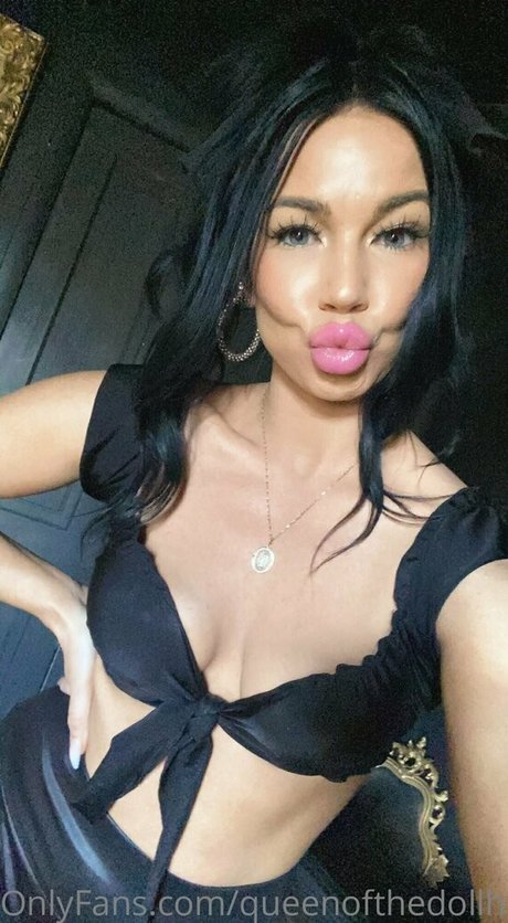 Photo nue de fuite OnlyFans de Queenofthedollhouse