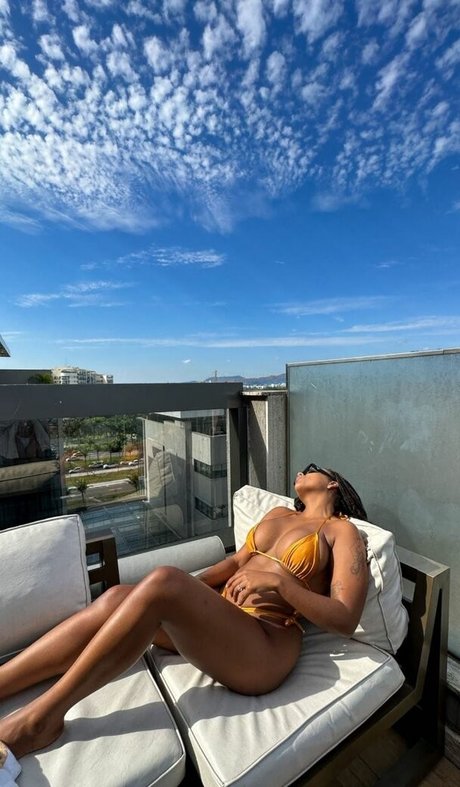 Photo nue de fuite OnlyFans de Flaviane Vasconcelos