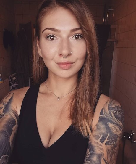 Photo nue de fuite OnlyFans de Lechl Sisters