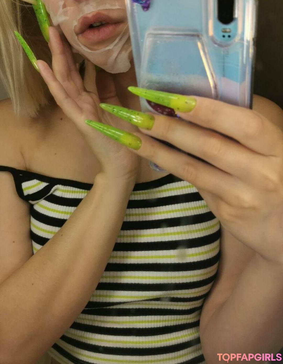 Photo nue de fuite OnlyFans de Funsnail #1494