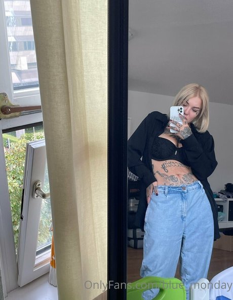 Photo nue de fuite OnlyFans de Bluemonday