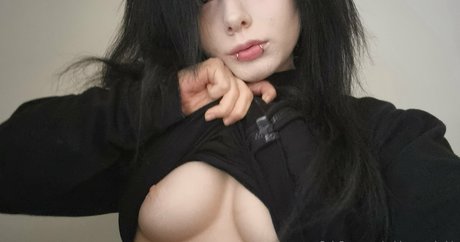 Photo nue de fuite OnlyFans de Subbysuccubabie
