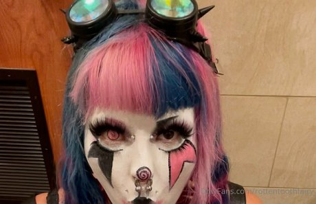 Photo nue de fuite OnlyFans de Rottentoothfairy