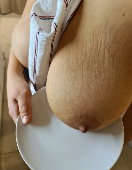 Photo nue de fuite OnlyFans de Nurse Amber