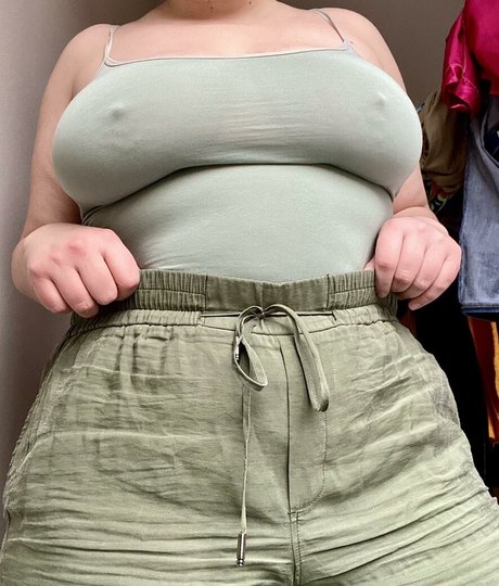 Photo nue de fuite OnlyFans de Snacky Thikums