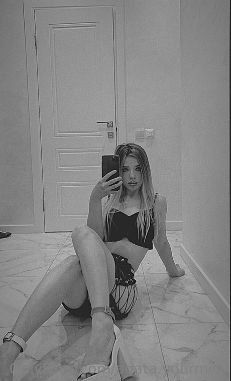 Photo nue de fuite OnlyFans de Agatayourmiss