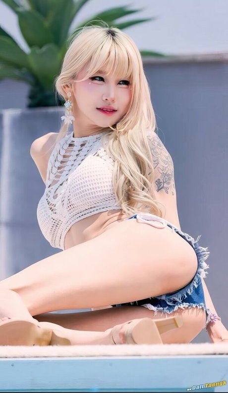 Girlcrushtr
