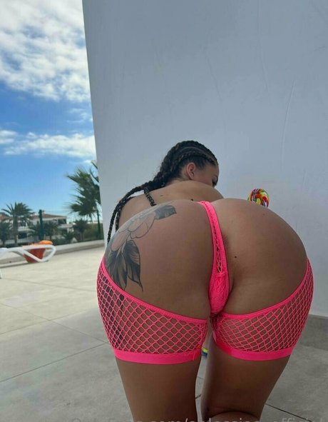 Photo nue de fuite OnlyFans de Aalessiaaofficial