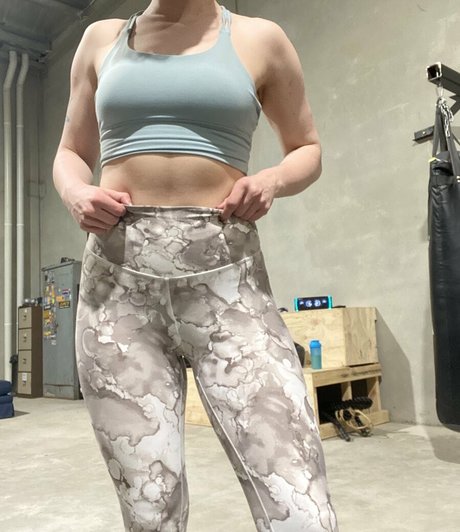 Photo nue de fuite OnlyFans de Momocoloured
