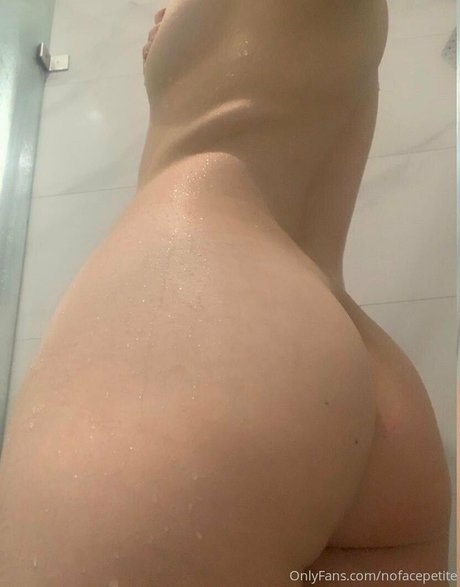 Photo nue de fuite OnlyFans de Nofacepetite