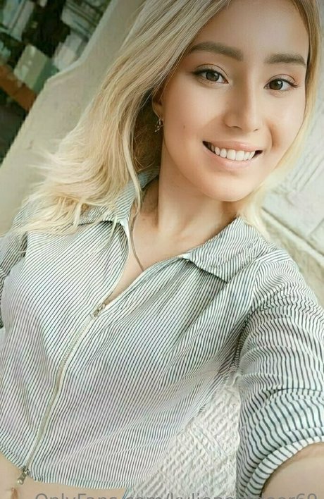 Kylienextdoor69