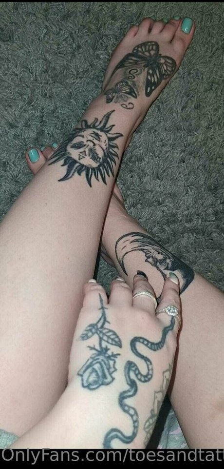 Photo nue de fuite OnlyFans de Toesandtattsxo